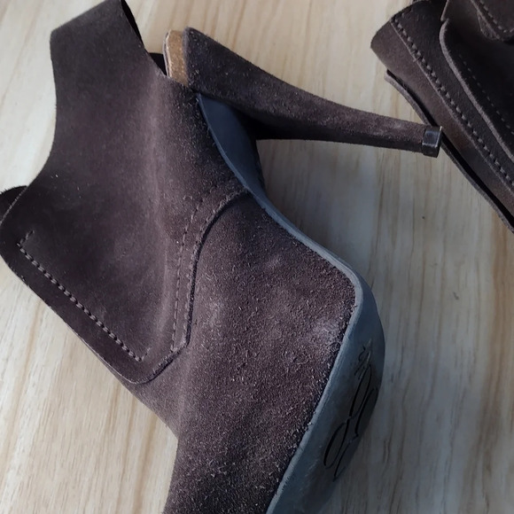 Pedro Garcia Brown Suede Peep Toe Booties, Cone Heel Size 38.5 US 8 - Picture 3 of 8